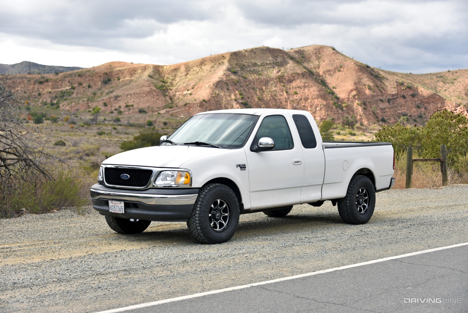 2000 Ford F-150 Pickup Truck on Nitto Recon Grappler tires