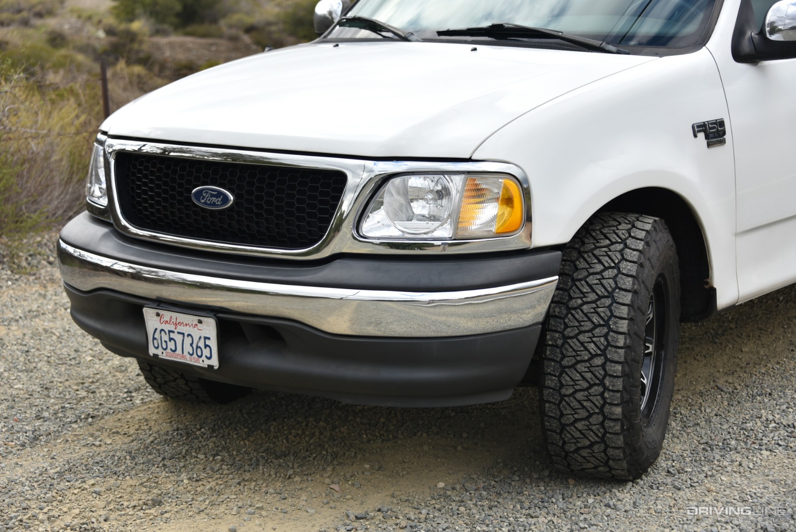 New Front Facia, black honeycomb grille, and new headlight housings on 2000 Ford F-150