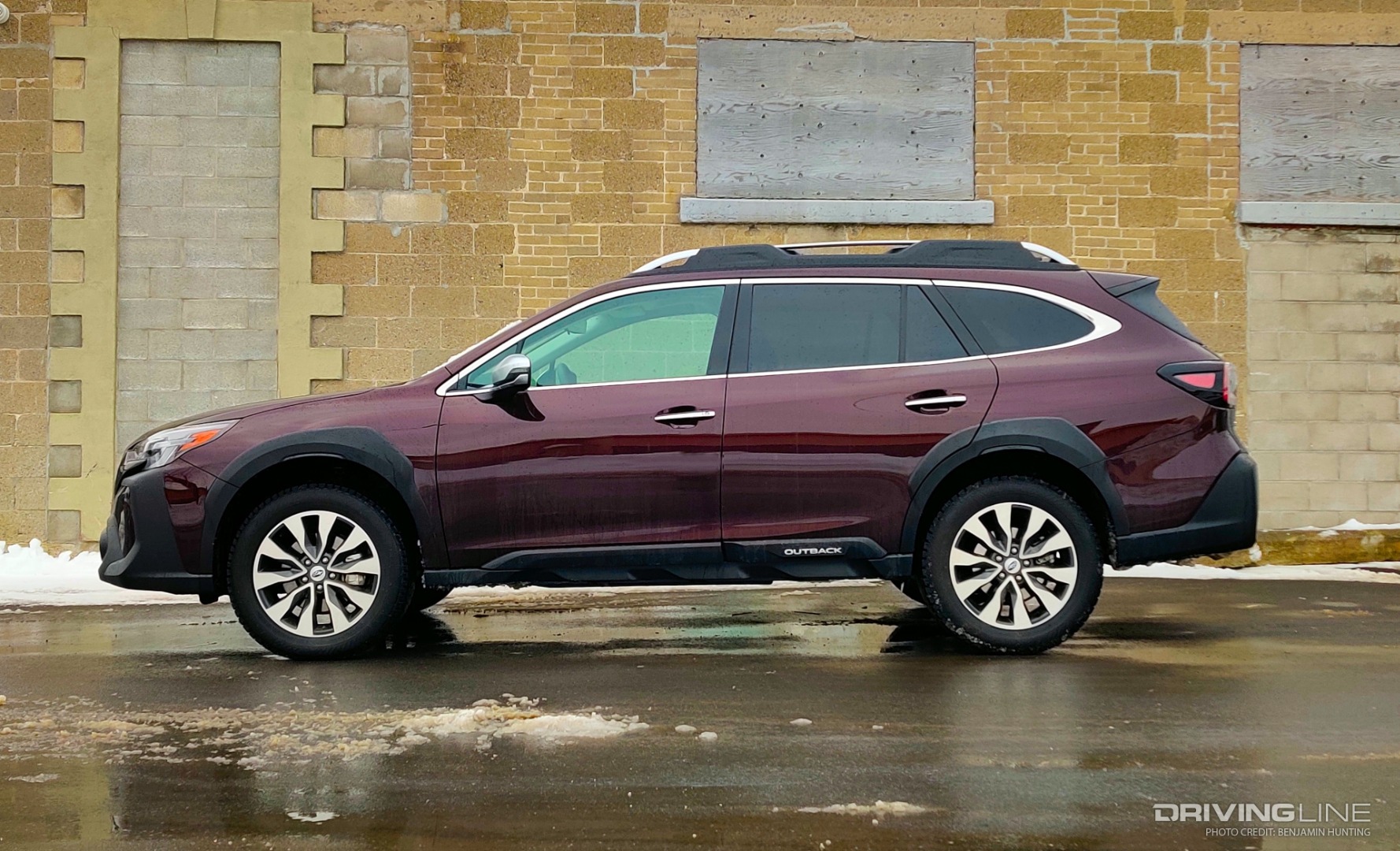 2023 Subaru Outback side profile