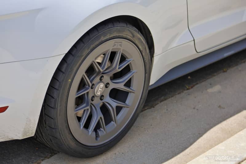 Pros and Cons of Bigger Wheels in Car
