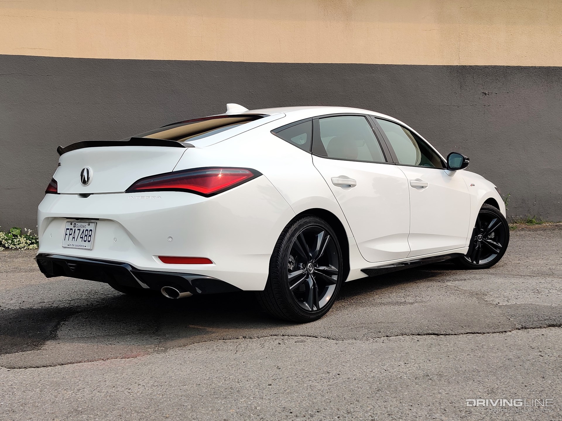 2023 Acura Integra 6MT rear 3/4 view