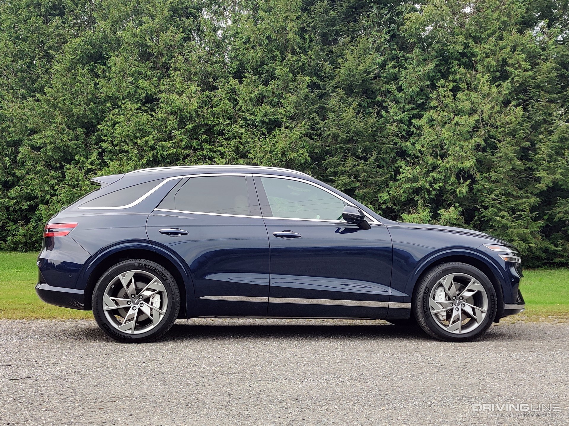 2023 Genesis Electrified GV70 side profile