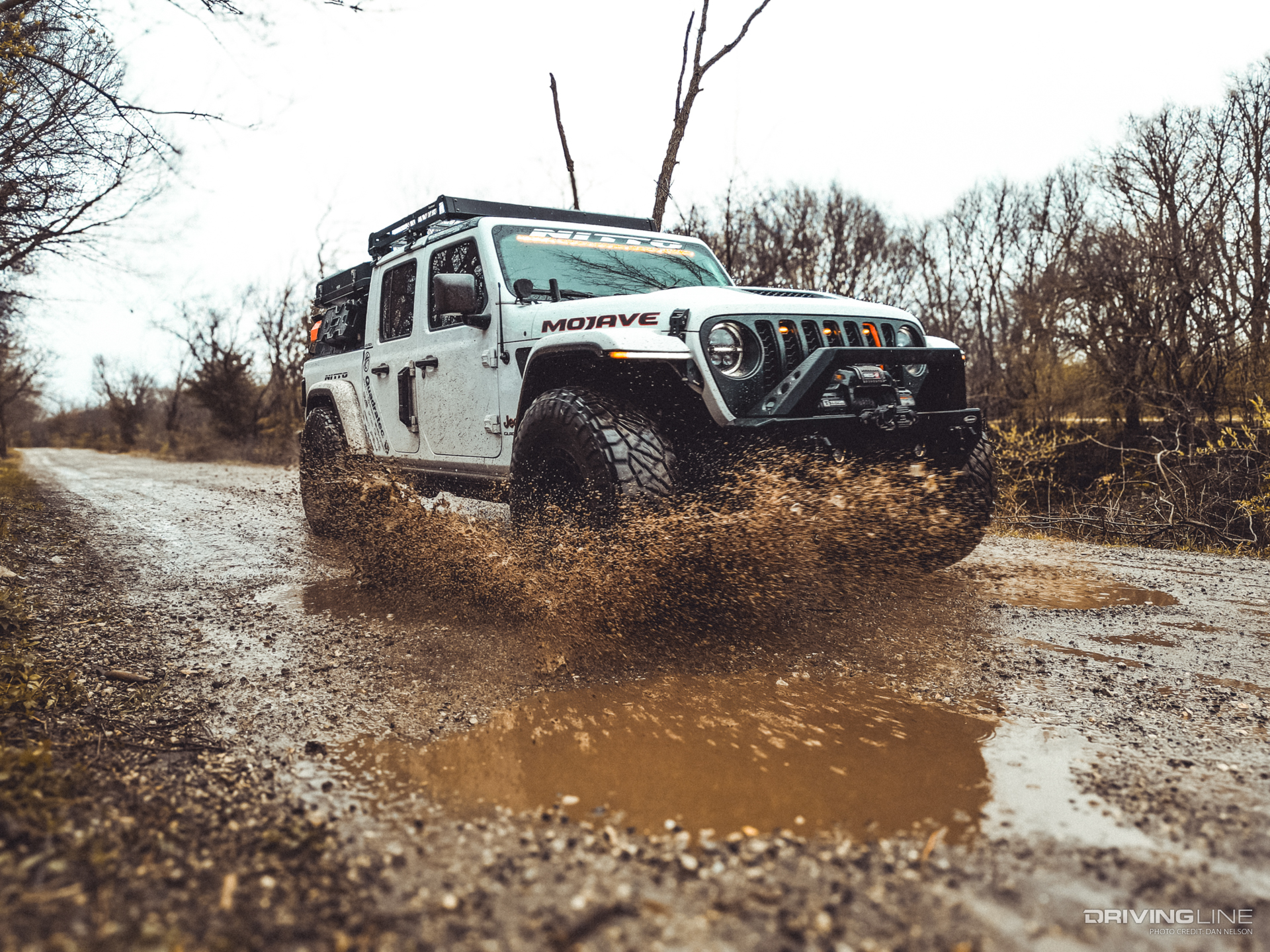Artic Mojave Jeep Gladiator in Mud