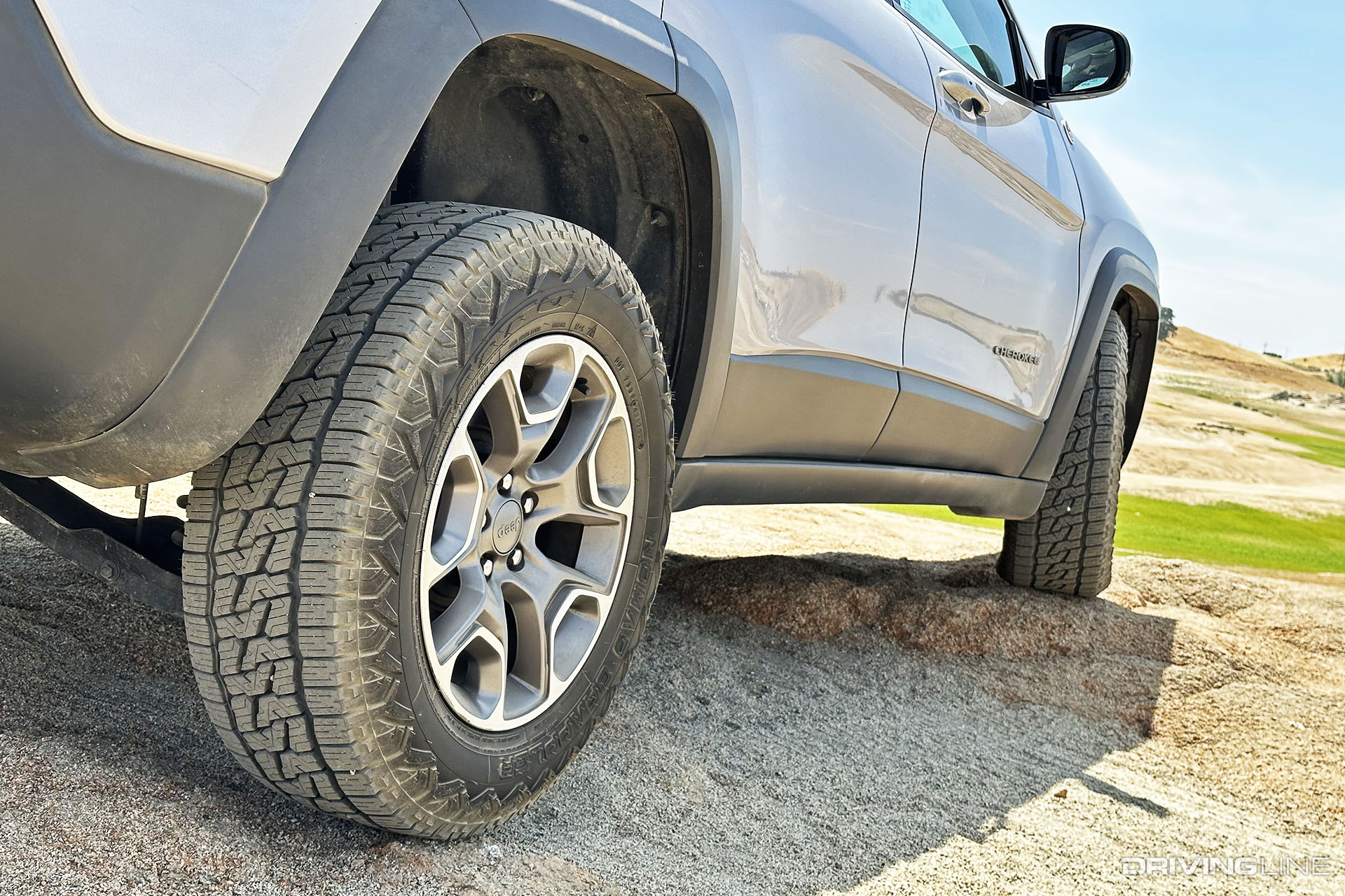 Jeep Cherokee Trailhawk on Nitto Nomad Grapplers