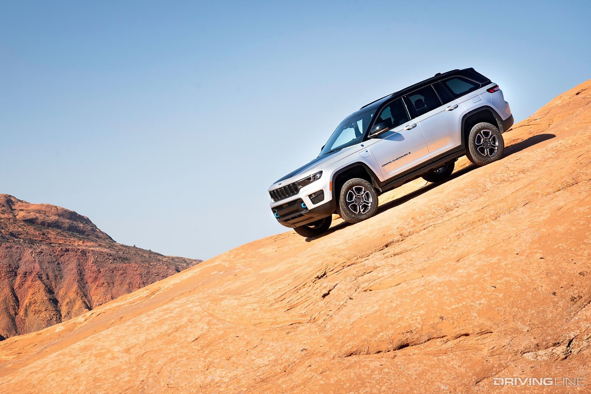 Jeep Grand Cherokee Trailhawk 4xe Off Roading