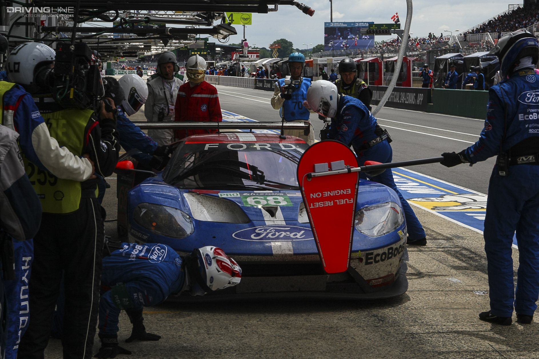 #68 Ford GT at Le Mans 2016