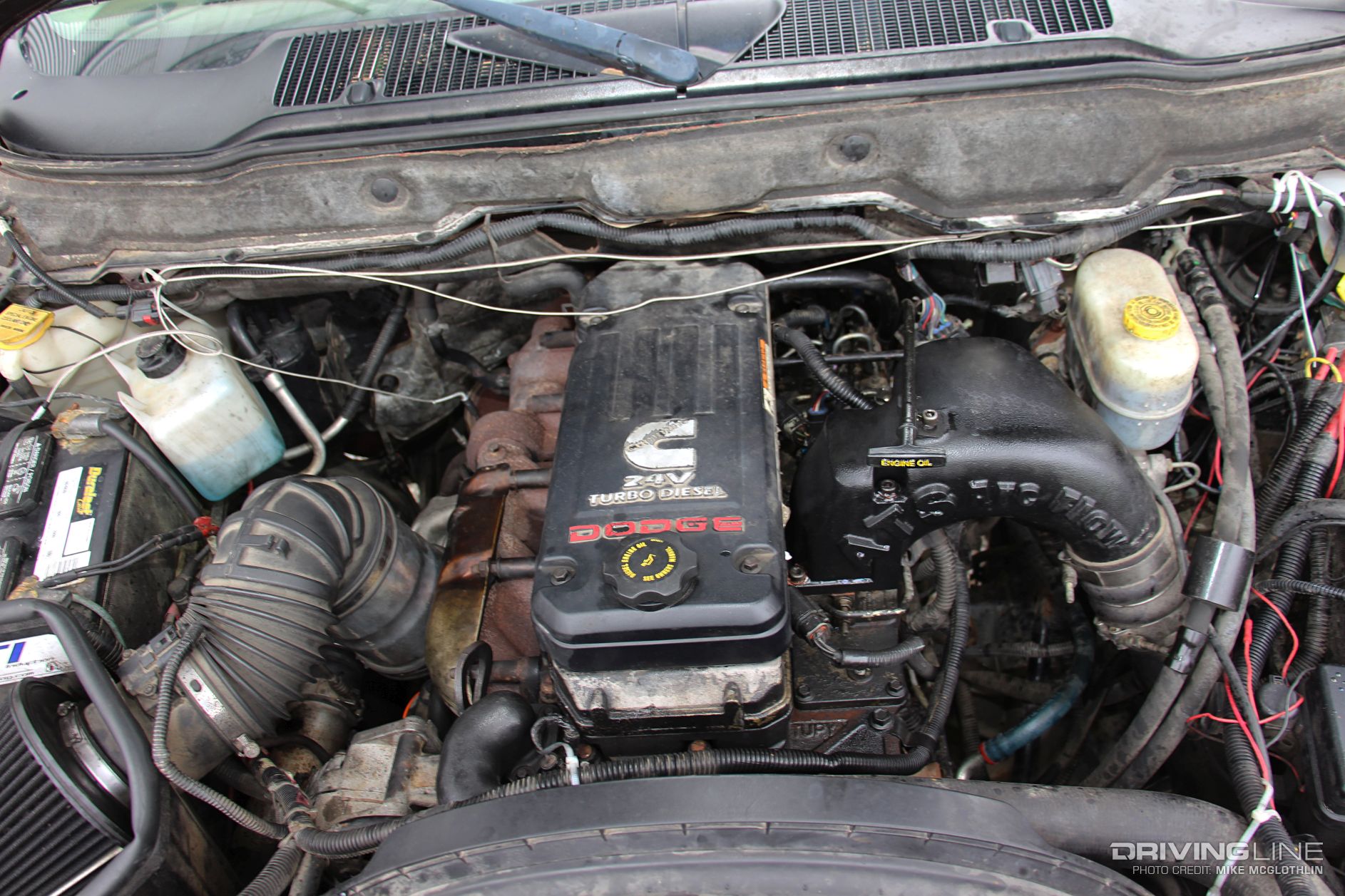 002-2005-cummins-diesel-engine