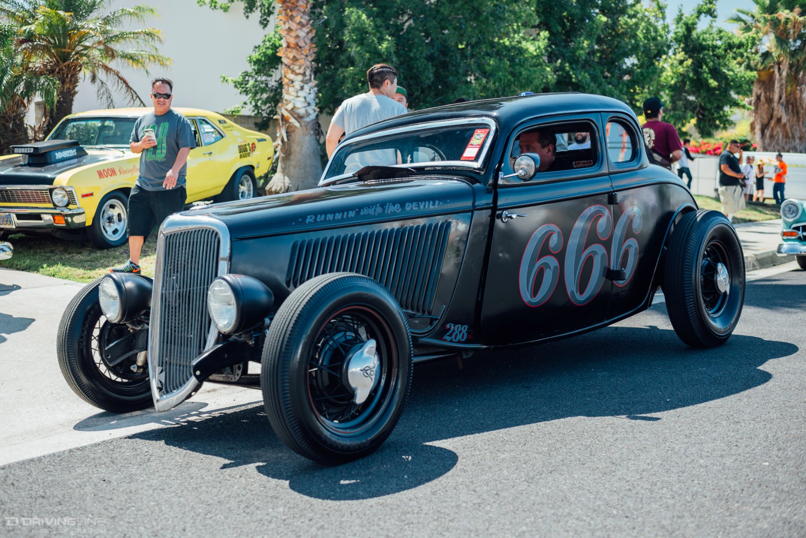 Classics With a “Kustom” Twist at the Mooneyes Open House