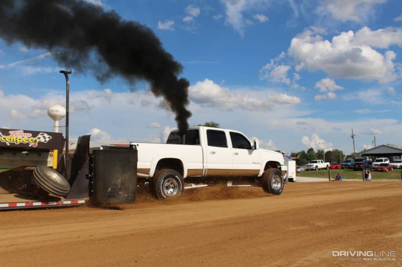 011-2005-lly-duramax-truck-pull