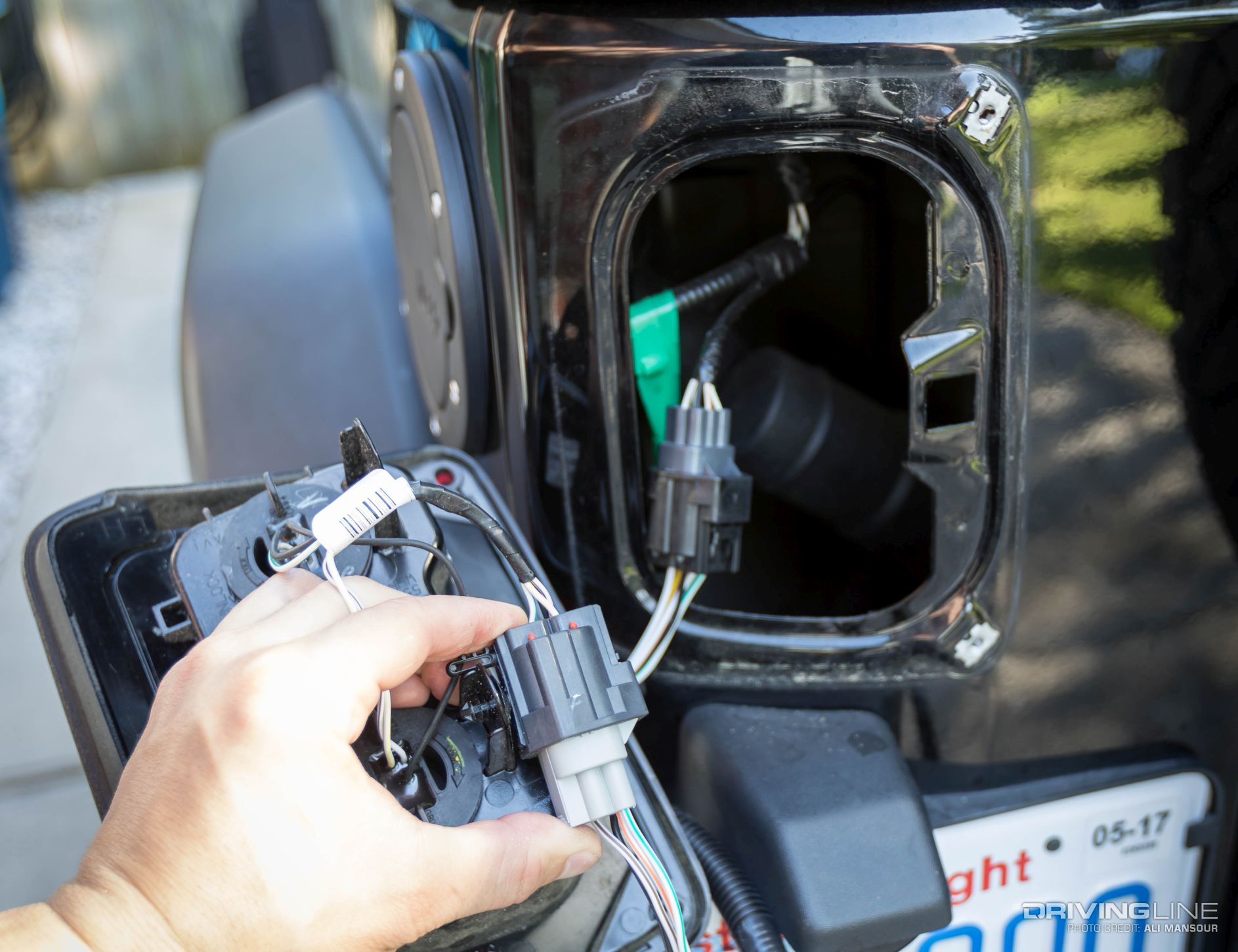 004-Jeep-Wrangler-jk-rugged-ridge-hitch-kit