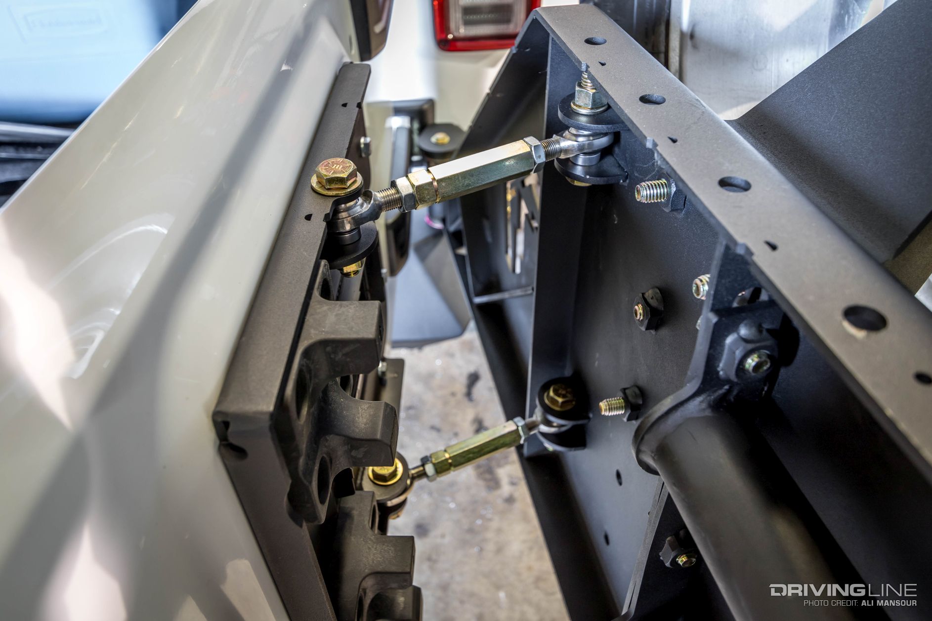 011-2015-jeep-wrangler-fab-fours-tire-carrier-rear-bumper