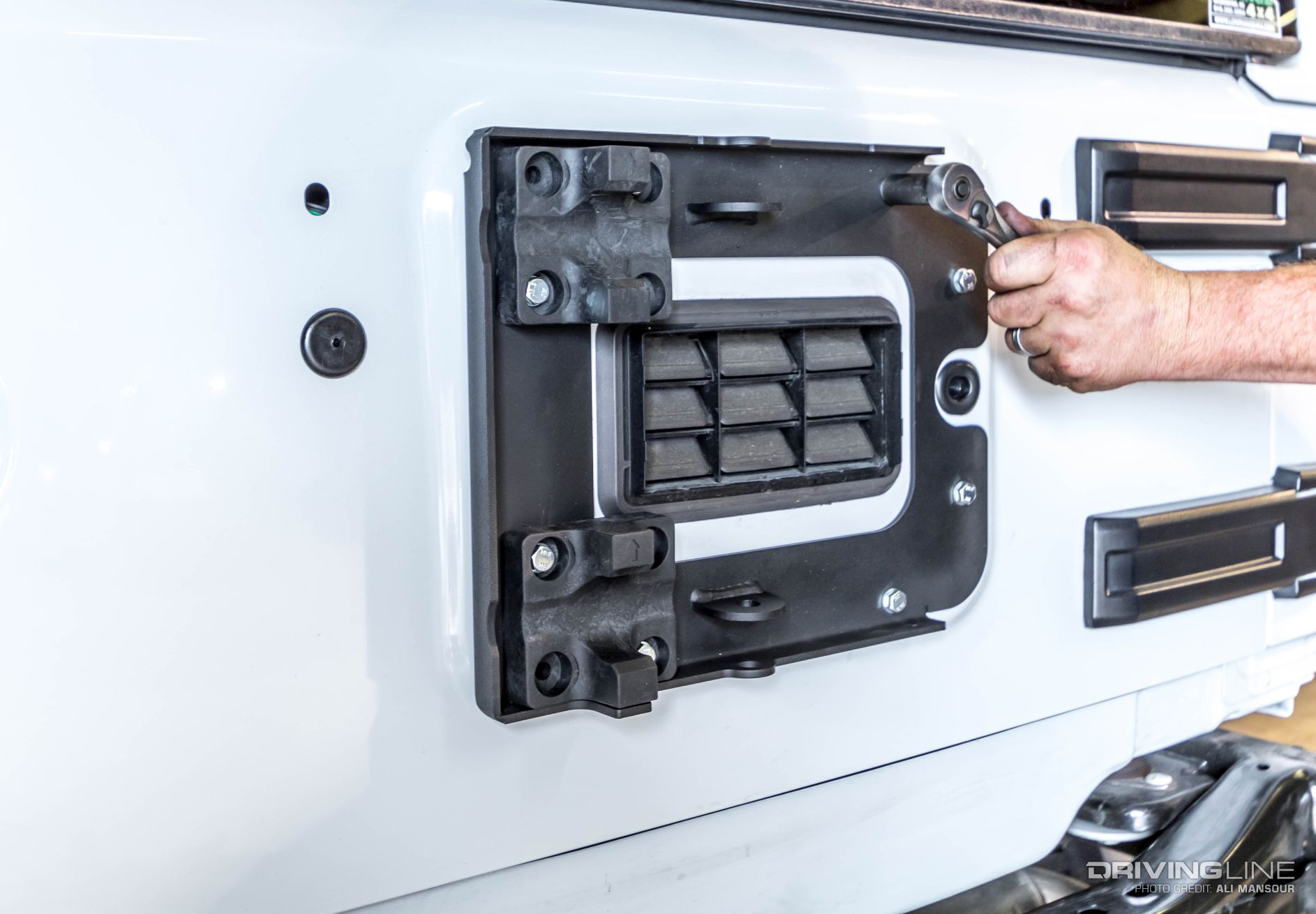 009-2015-jeep-wrangler-fab-fours-tire-carrier-rear-bumper