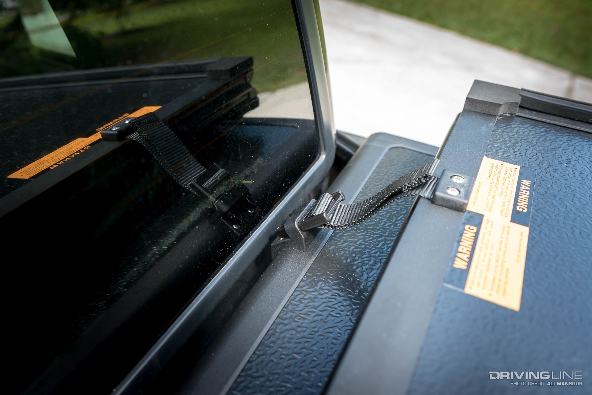 007-2012-ford-f150-raptor-bestop-trifold-hard-cover