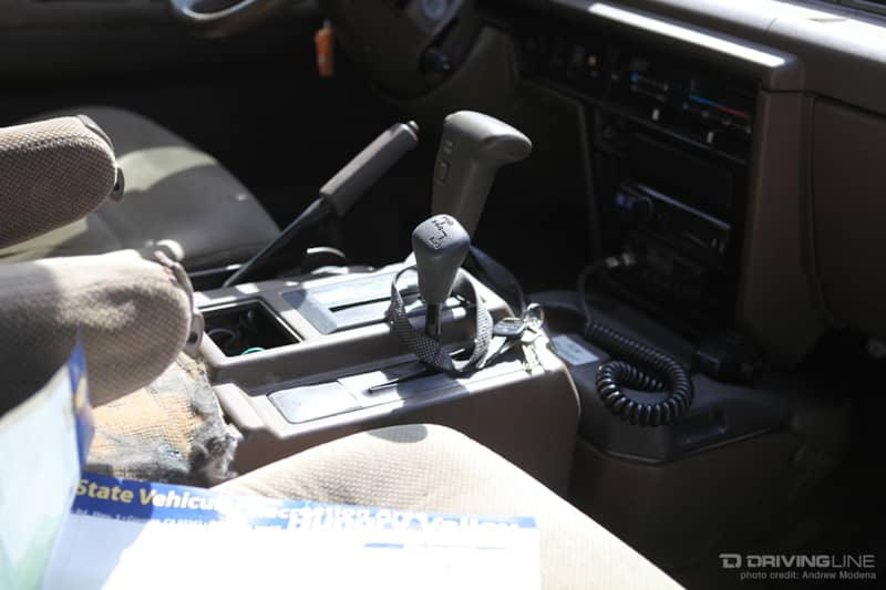 Transfer case gear shifter
