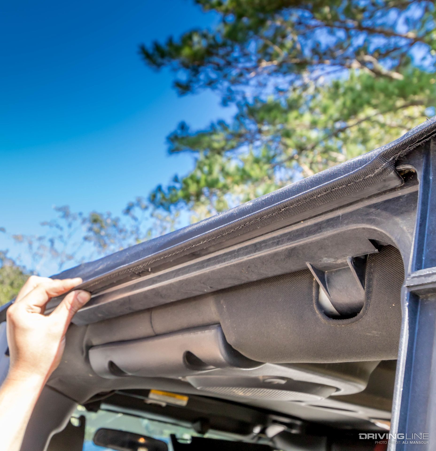 009-2007-jeep-wrangler-rugged-ridge-xhd-soft-top