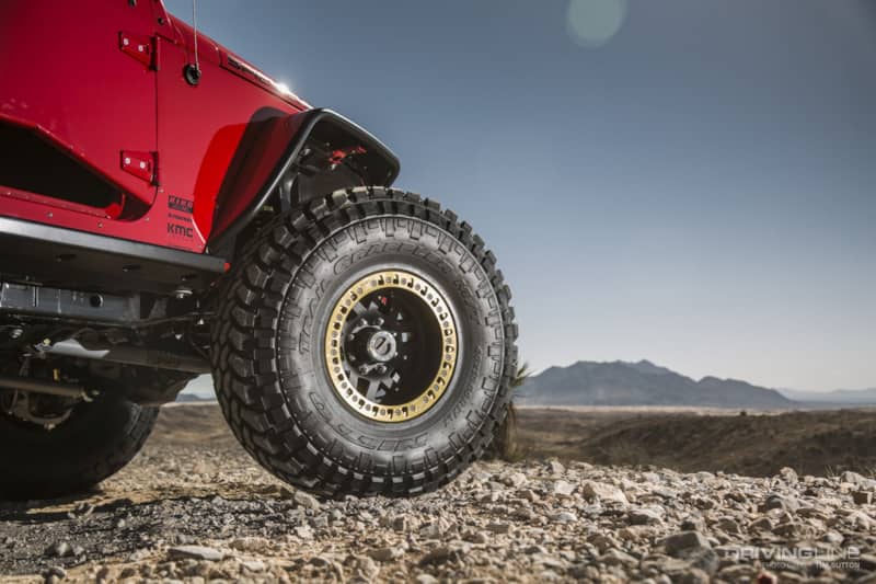 2017-jeep-wrangler-jk-spicy-chicken-nitto-tire