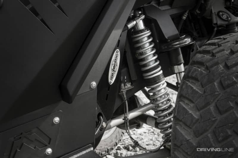 2015-jeep-wrangler-jk-fab-fours-mall-assault-trail-grappler (1)