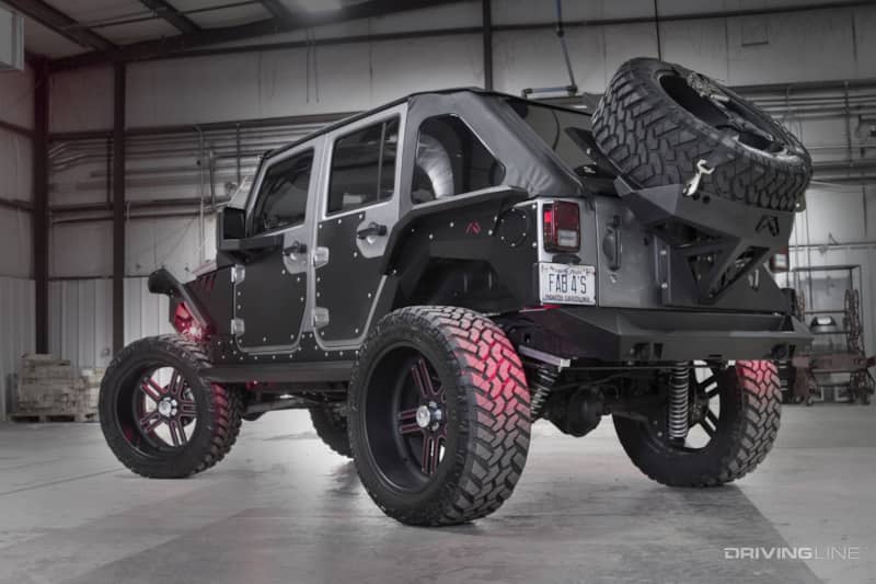 2015-jeep-wrangler-jk-fab-fours-mall-assault-trail-grappler (1)