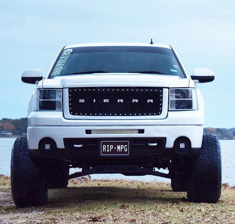 custom grille on GMC Sierra @goodwin43