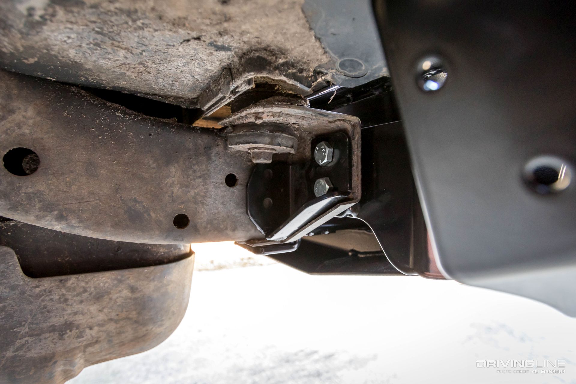 001-jeep-wrangler-tj-arb-rear-bumper-tire-carrier-trail-grappler