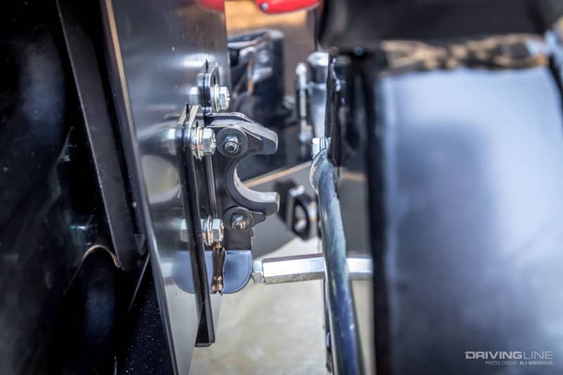 001-jeep-wrangler-tj-arb-rear-bumper-tire-carrier-trail-grappler