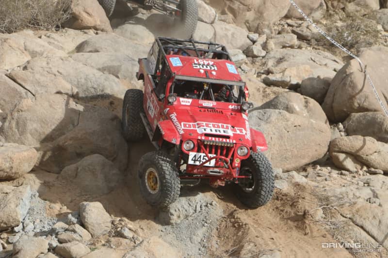 007-koh-mel-wade-off-road-evolution-race-jeep-front-crawling.jpg