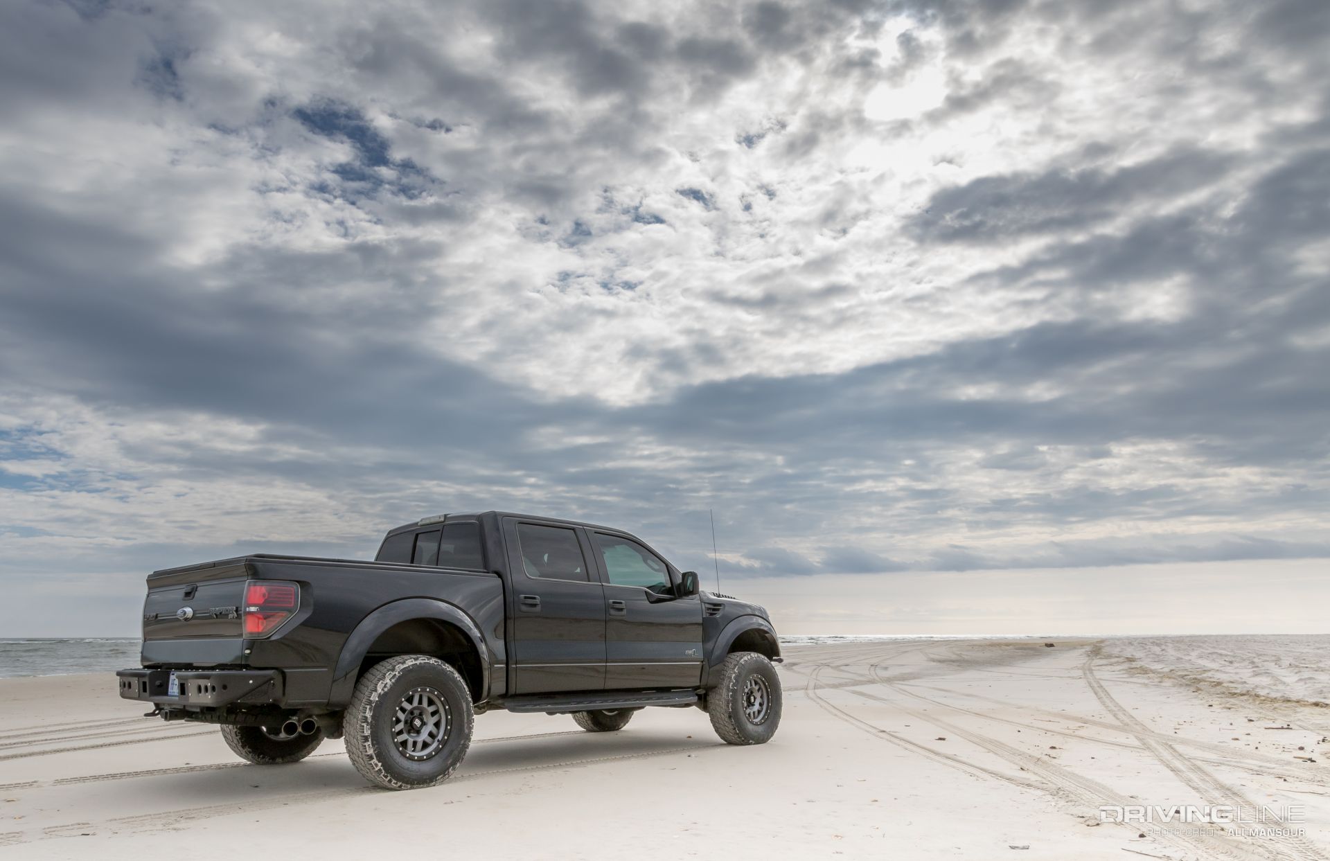Iiif150 raptor чехол. Форд ф 150 Раптор 202 2 года з дизельным двигателем 2023 год. Raptor одинарная кабина. ГАЗ русский Раптор. Раптор ЦУНАМИ фото.