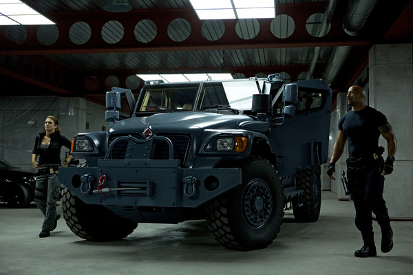 Luke Hobbs: Gurkha LAPV - "Fast Five" (2011)