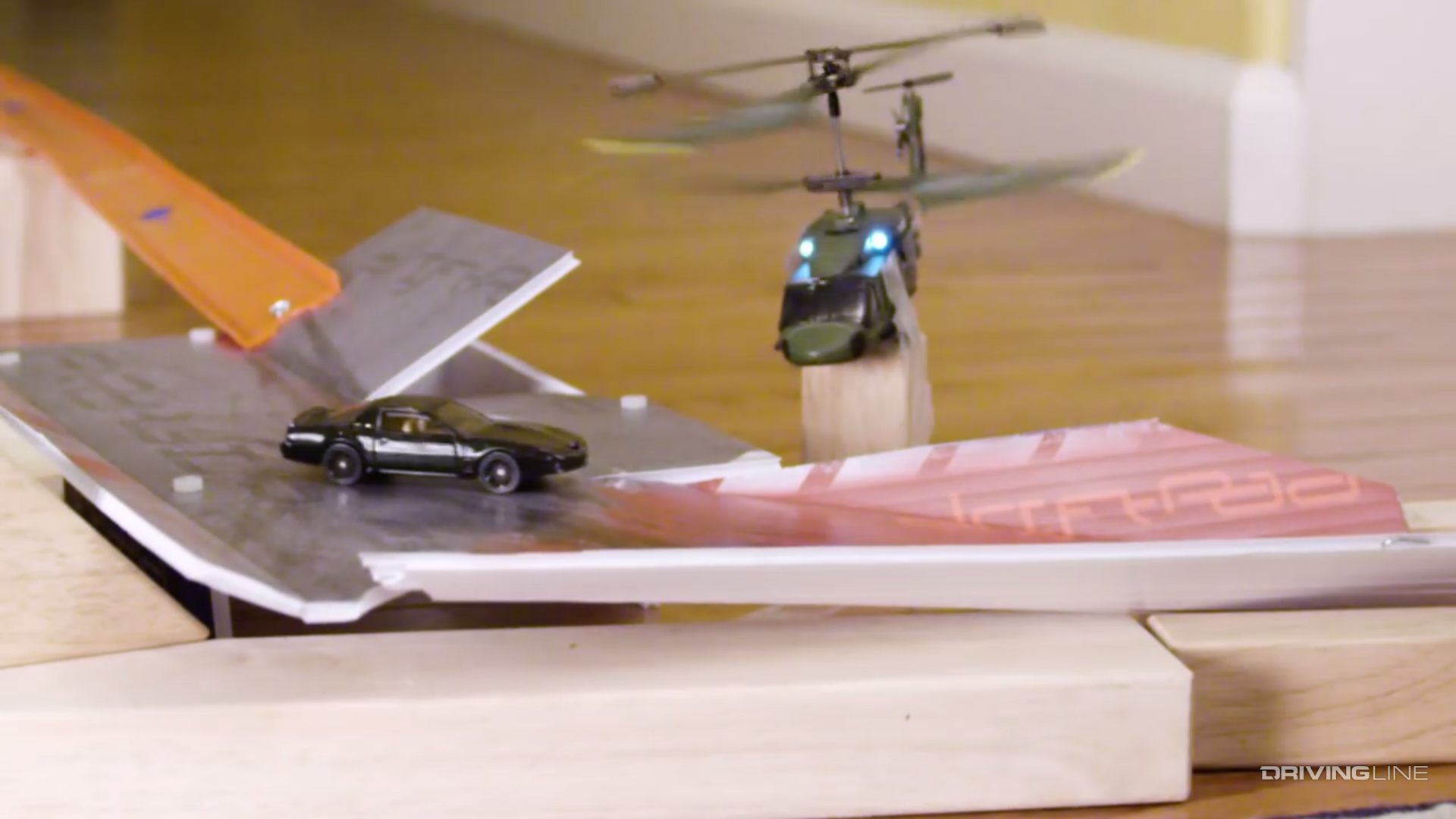 drivingline hotwheels epic stunt movie cars 003 4