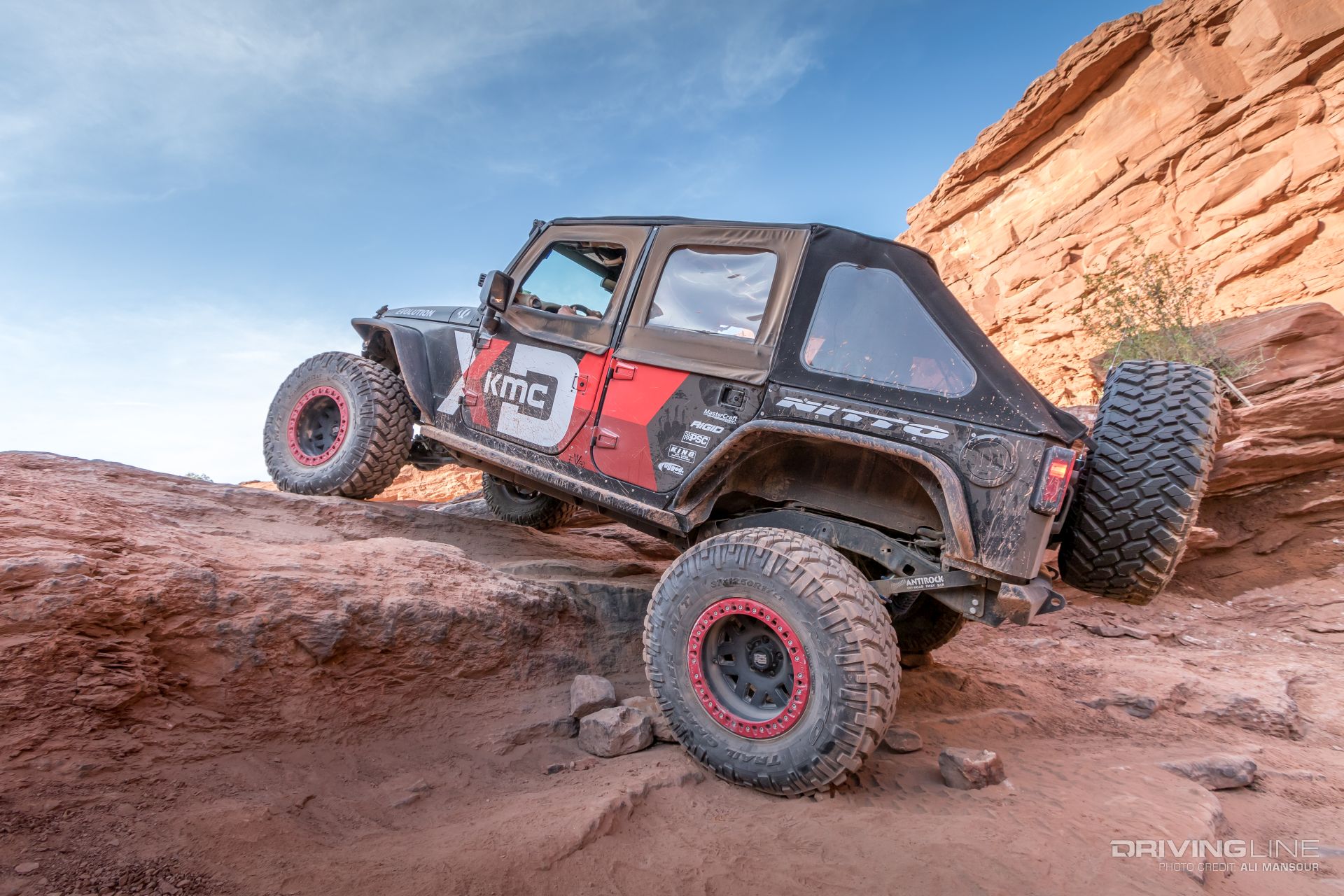 kmc-wheels-black-badger-nitto-trail-grappler-jeep-jk