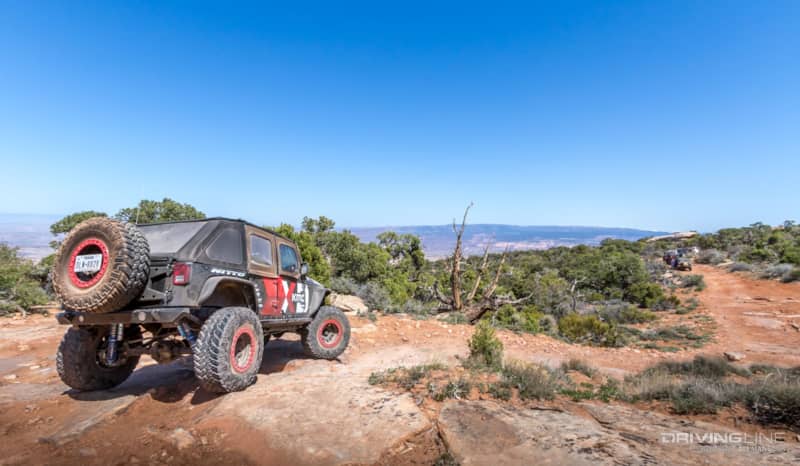kmc-wheels-black-badger-nitto-trail-grappler-jeep-jk