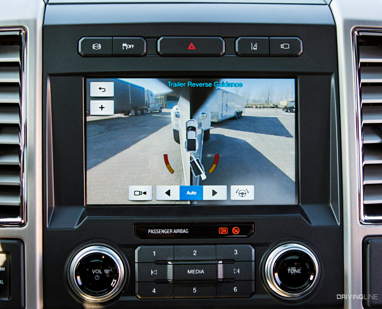 003-2017-Ford-F350-Super-Duty-Trailer Reverse Guidance