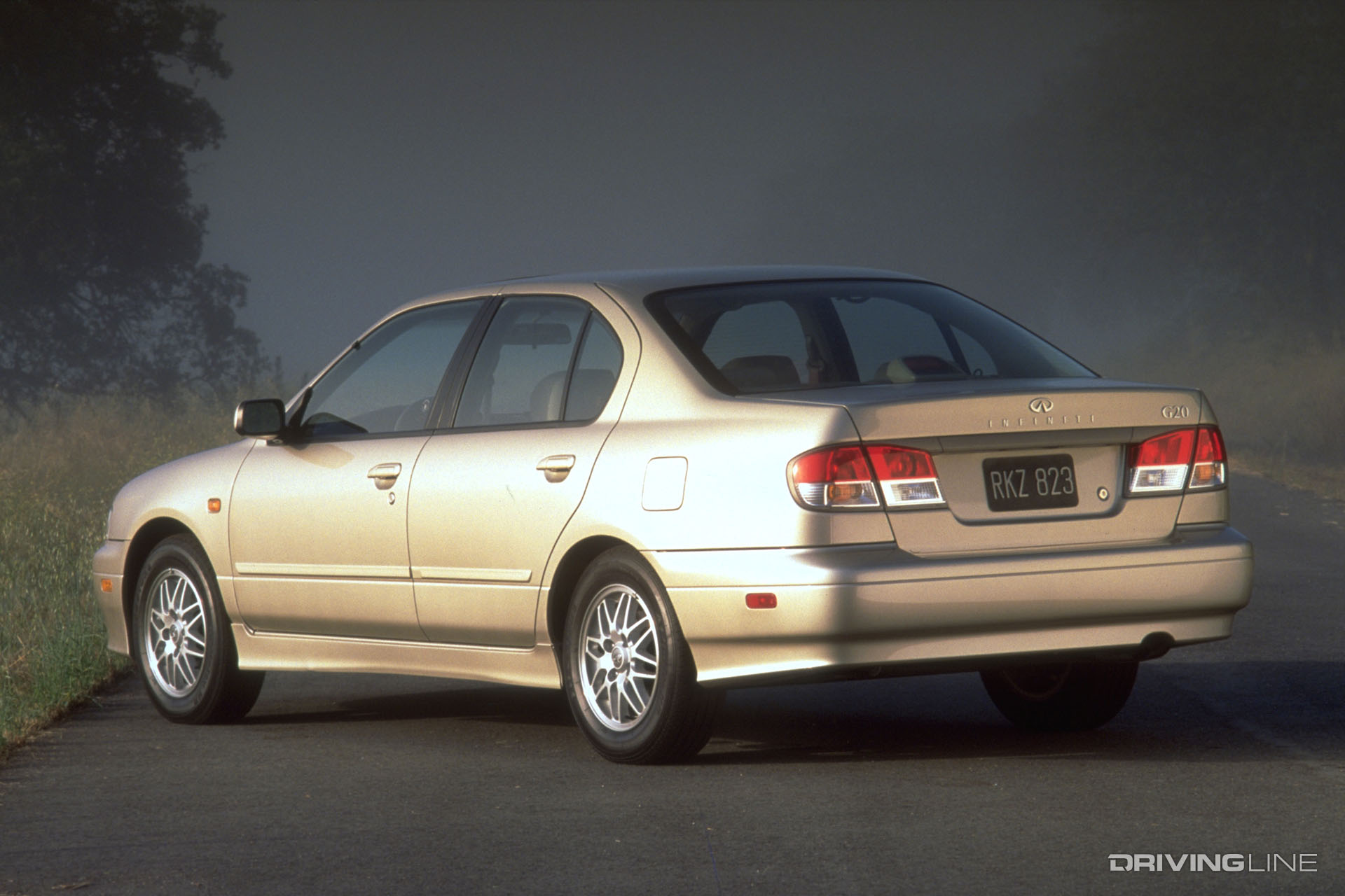 1999 infiniti g20 rear