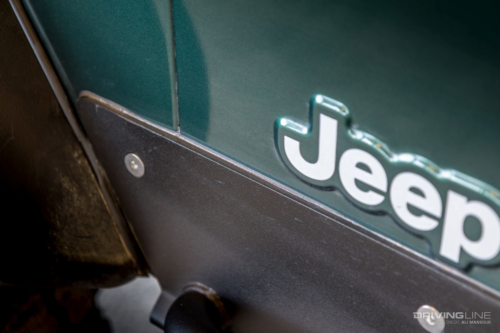 fab-fours-jeep-wrangler-tj-rock-sliders-mud-grapplers