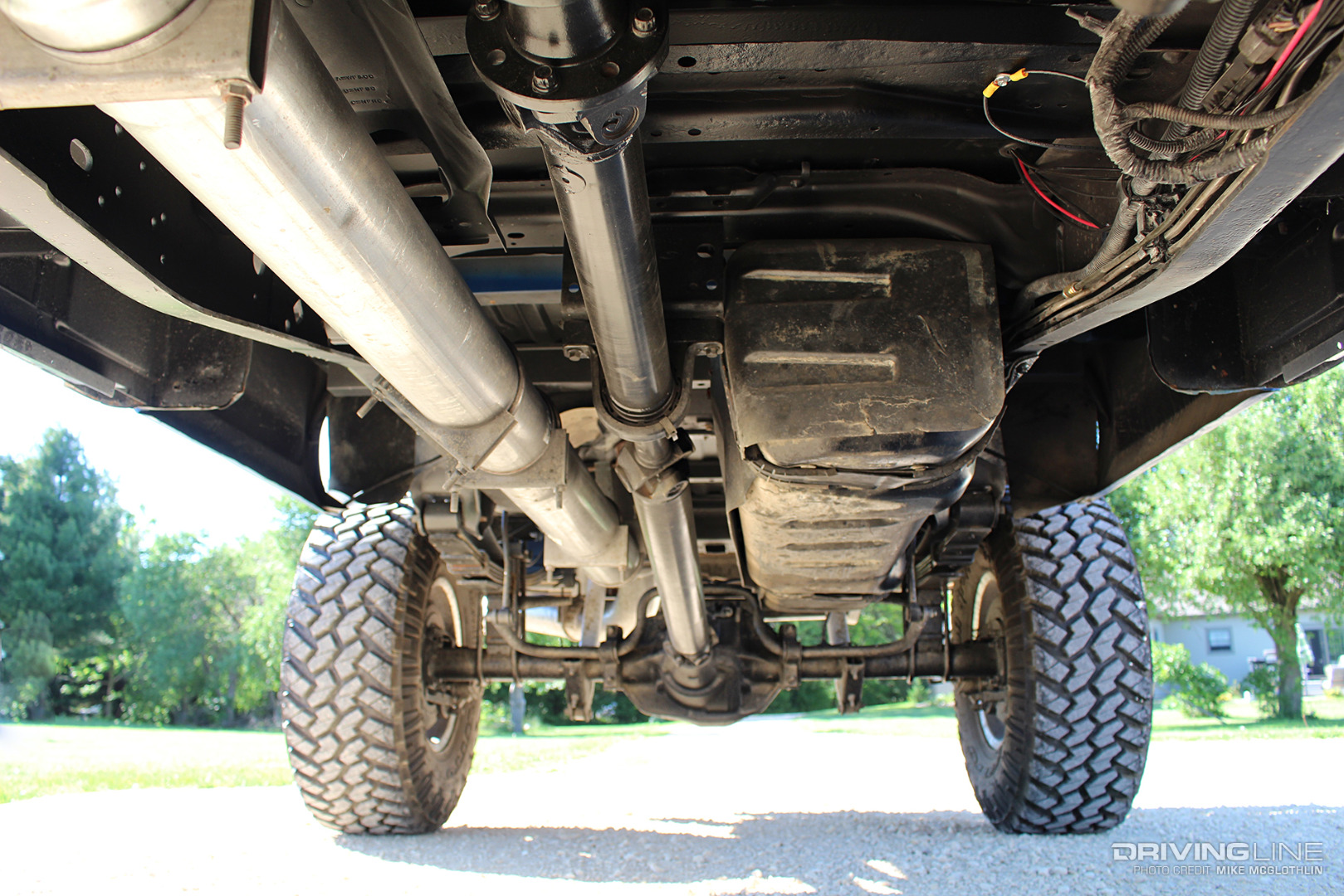 005-1973-Ford-F250-Underbody