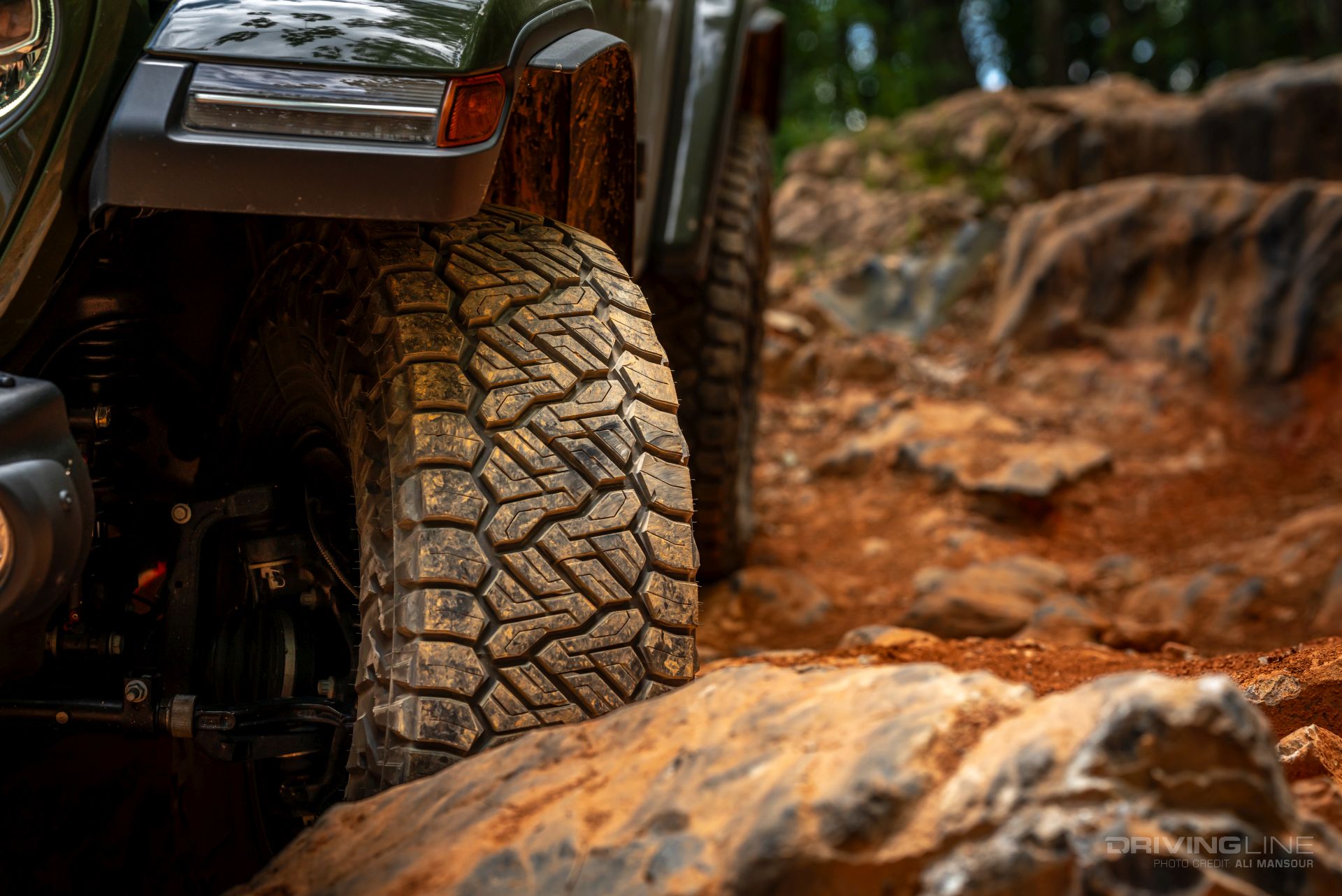 Nitto Recon Grappler A/T Tread Pattern front view