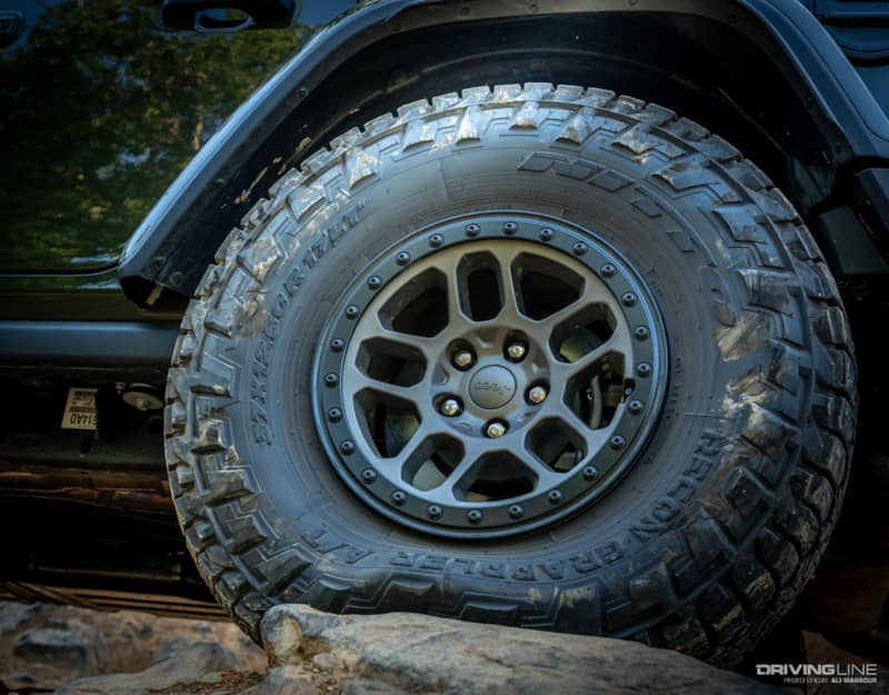 Nitto Recon Grappler A/T side profile Jeep Xtreme Recon Wheel