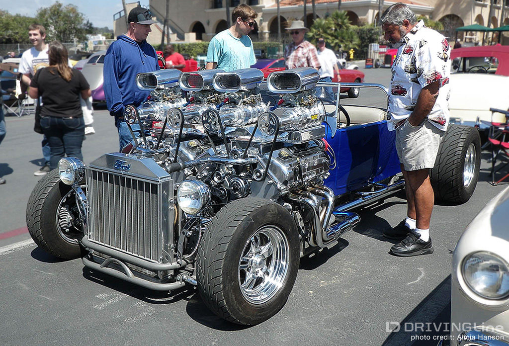 CarShow_2_engine_Roadster