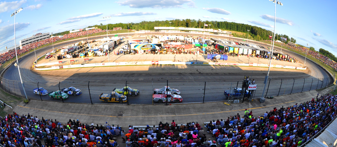 NASCAR_dirt_track_Eldora_feature