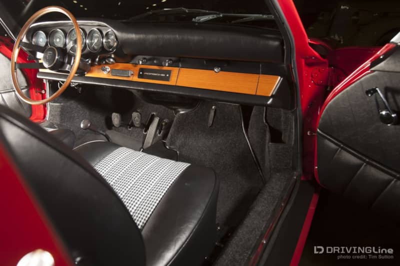 Porsche_901_gallery_Petersen_Vault_98