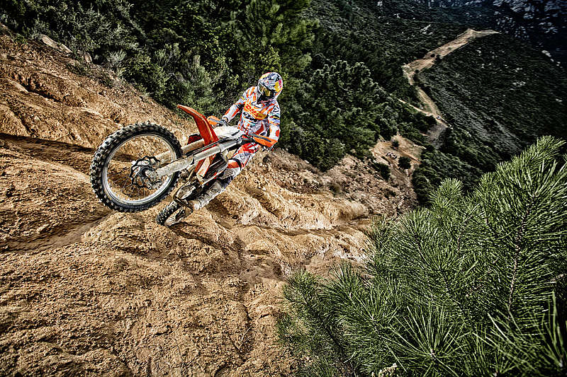 off-road-racing-motorcycle-ktm