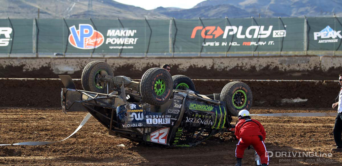 22 Johnny Greaves On Roof