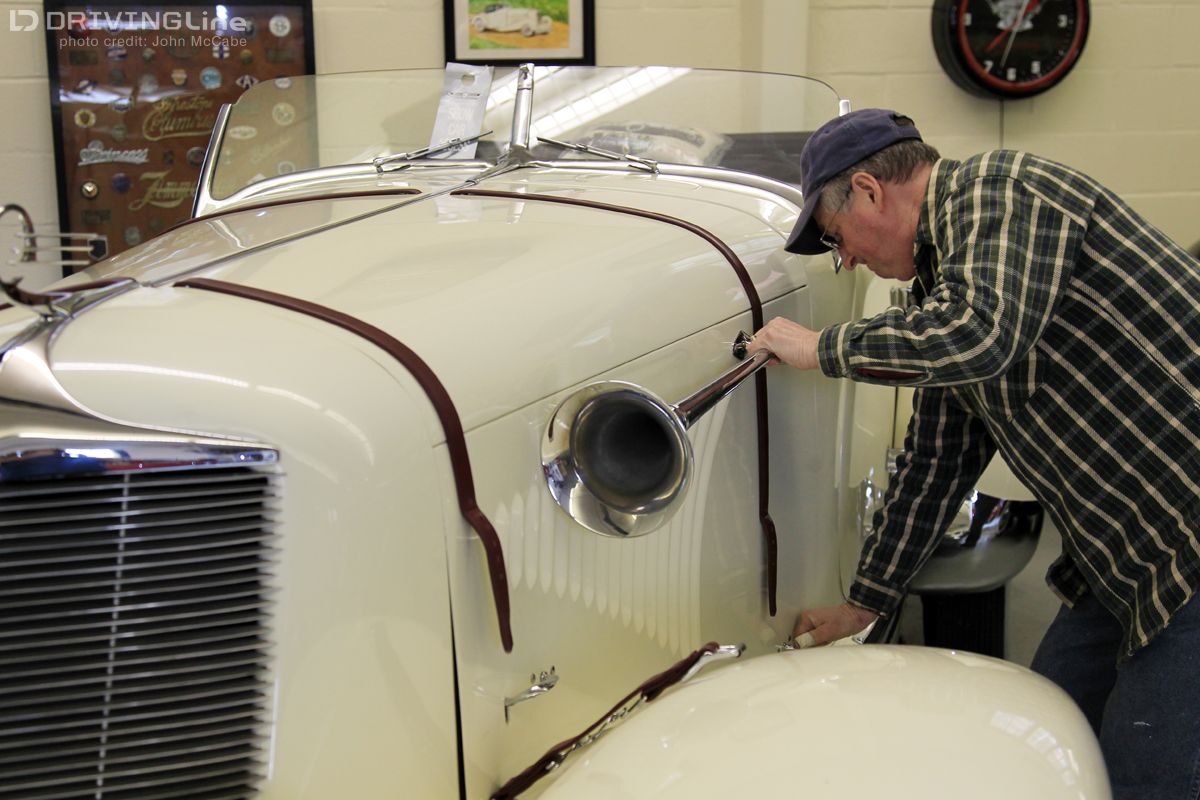 V-12 Duesenberg 011 Dean Opens Hood