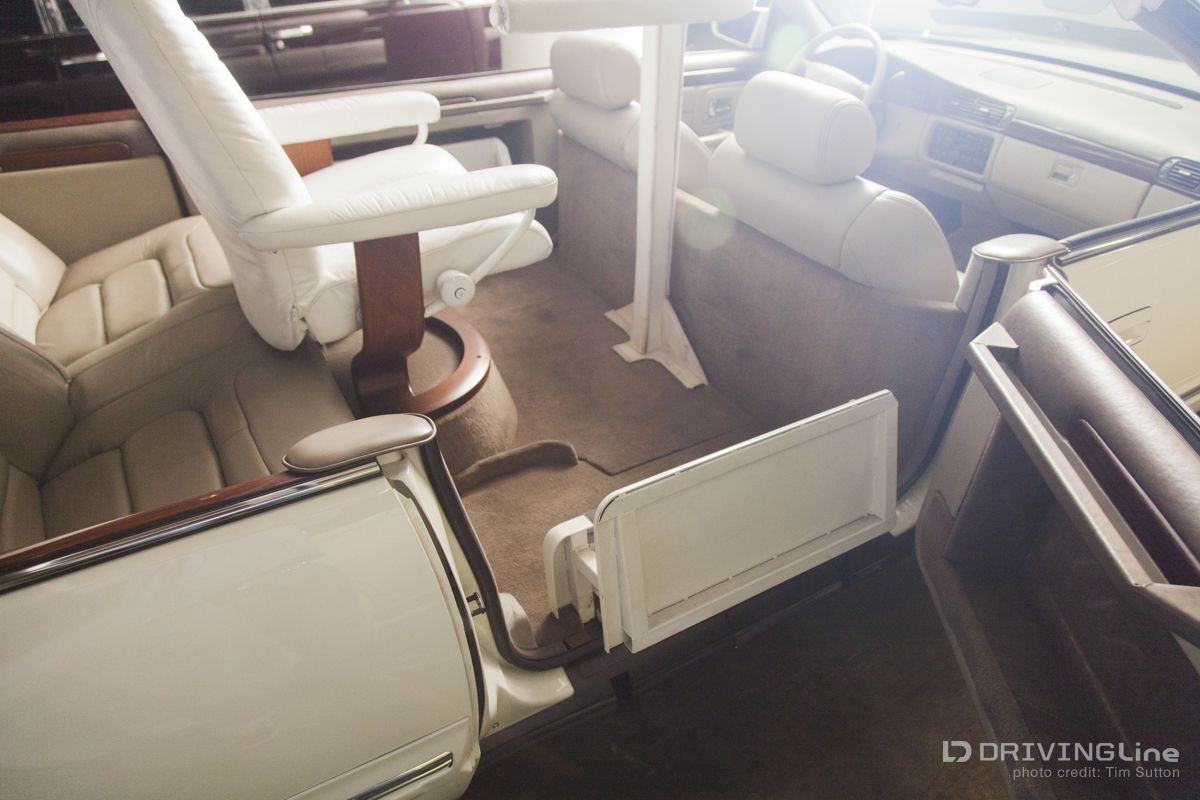 popemobile-cadillac-good-vs-evil-petersen-vault-05