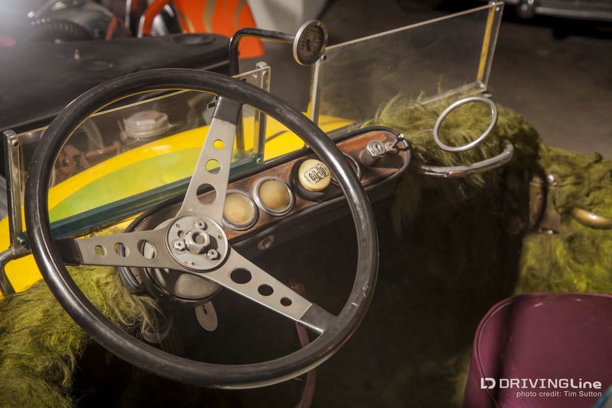 George-Barris-Mongrel-T-Jokermobile-Petersen-29