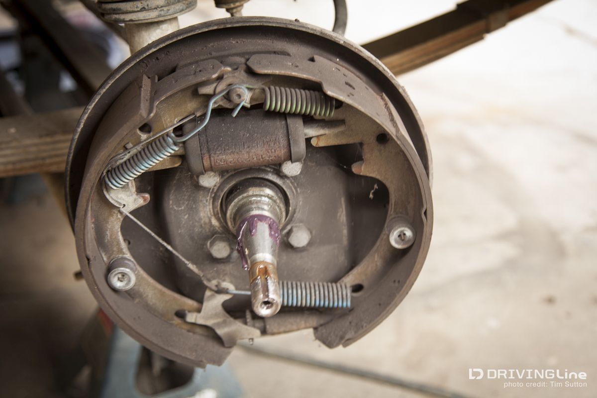 old-car-brake-job-upgrade-econoline-05
