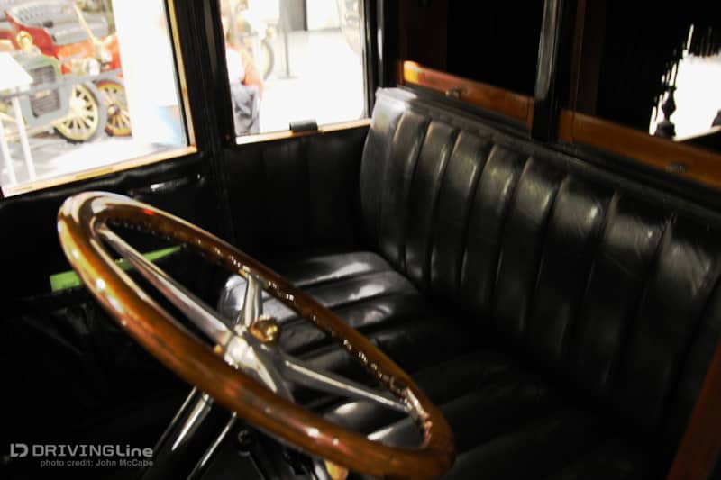 001 Interior LR