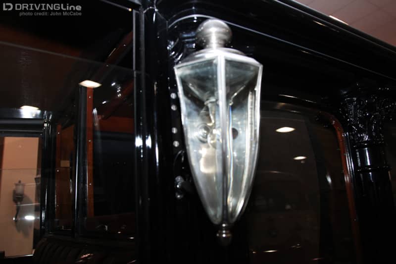 002 Exterior Light LR