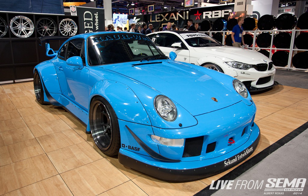 993_rwb
