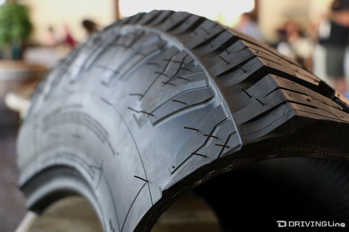 exo-grappler-awt-tire-tread
